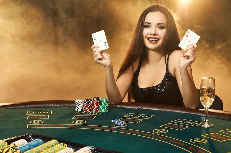 Meja live blackjack dengan dealer profesional di studio dayak777